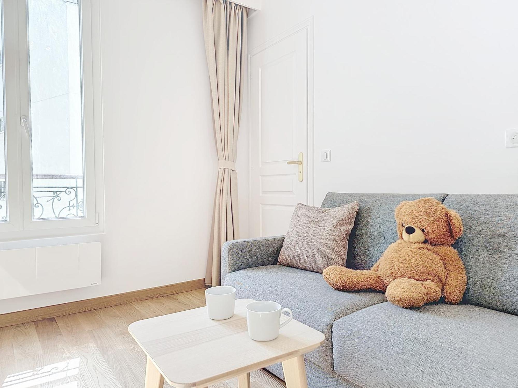 122 - Luxueux Pied-a-terre Parisien Parigi